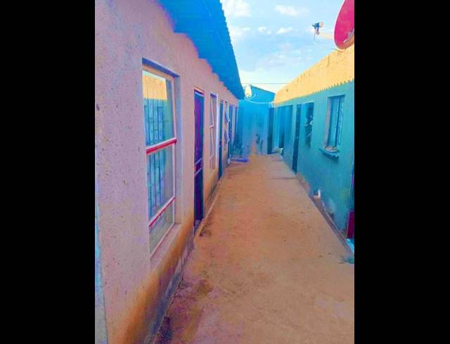 13 BEDROOM HOUSE FOR SALE IN SOSHANGUVE SOUTH EXT 8